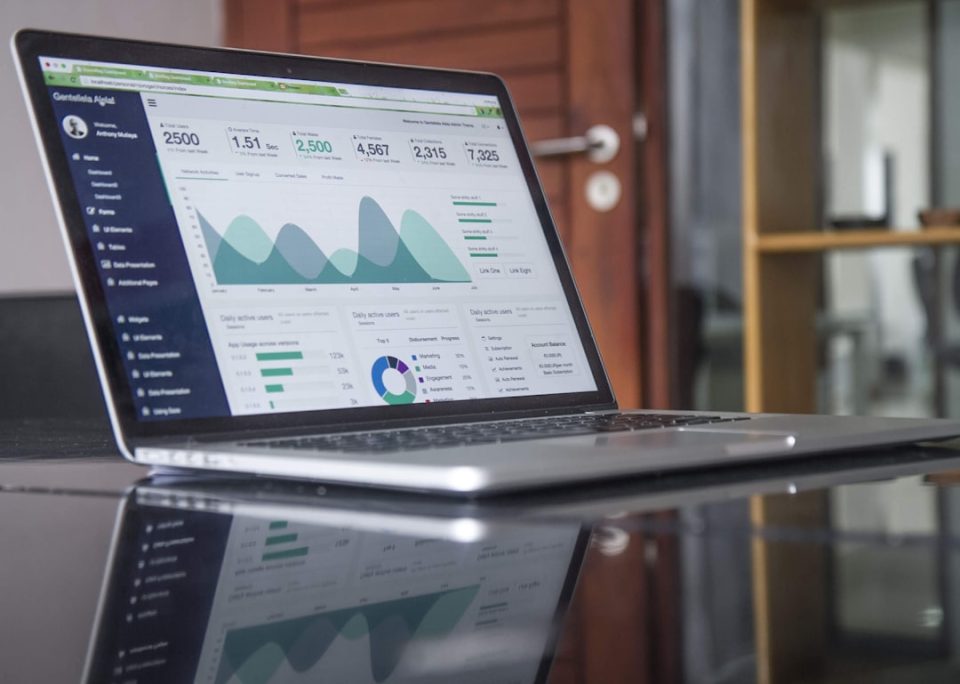 What is the difference between an unmanaged and a self-managed dedicated server?
