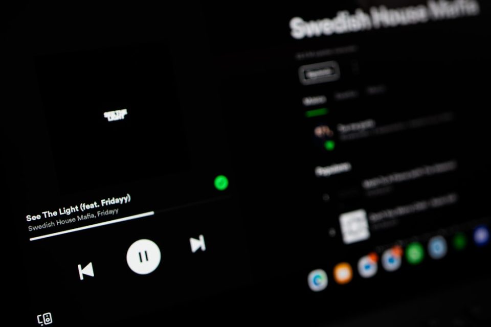 a close up of a computer screen with a sound bar voice recognition, subtitle generator, sync subtitles