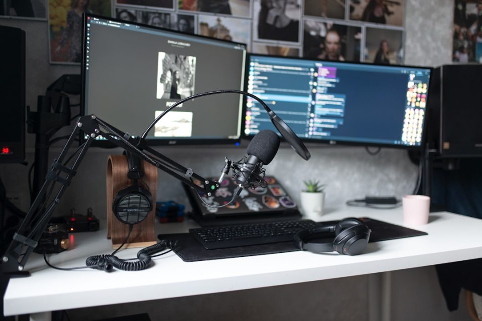 black laptop computer on white table itunes update, windows computer, error 5105