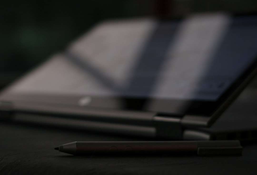 black and silver click pen vpn interface, hotspot shield app, vpn dashboard