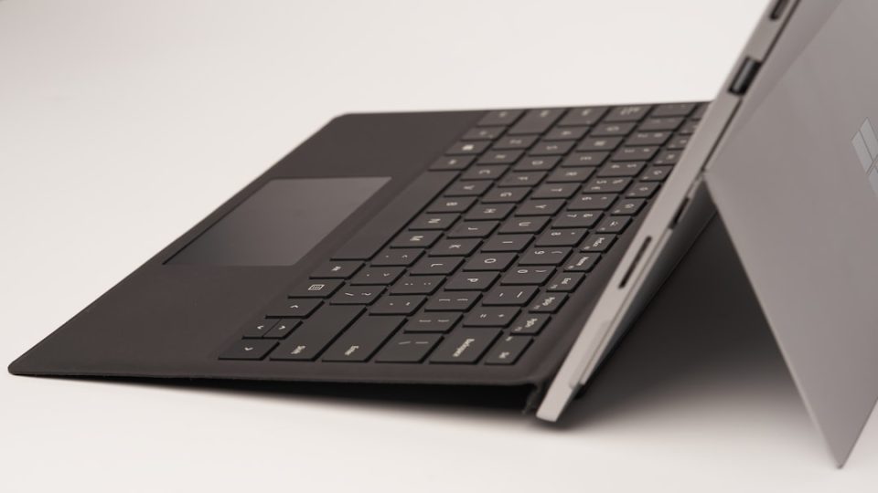 How to Take a Screenshot on Surface Pro Fast